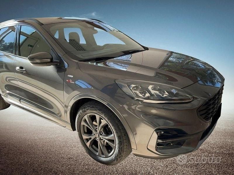 Usata Ford Kuga ST-Line X 190 CV (139 kW) 2020 Grigio SUV