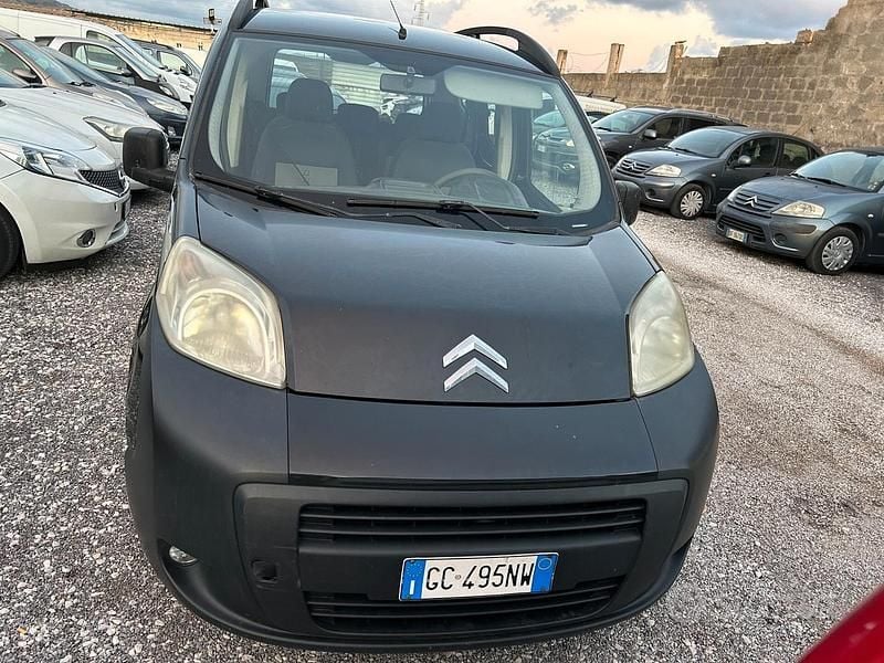 Nero Usata 2010 Citroën Nemo Monovolume | 3900 € (Ottimo prezzo) - Immagine 1/4
