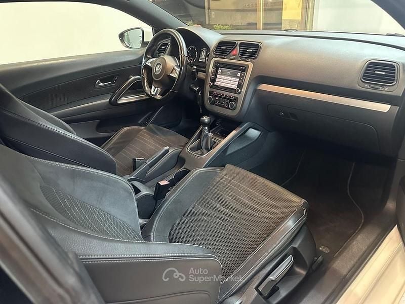 Usata VW Scirocco 160 CV (117 kW) 2011 Bianco Coupé