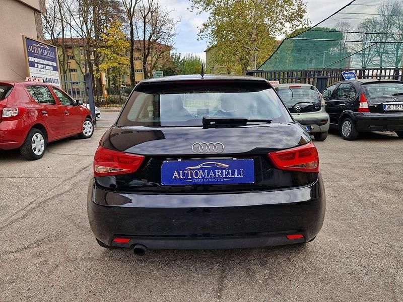 Usata Audi A1 Attraction 86 CV (63 kW) 2011 Nero Berlina