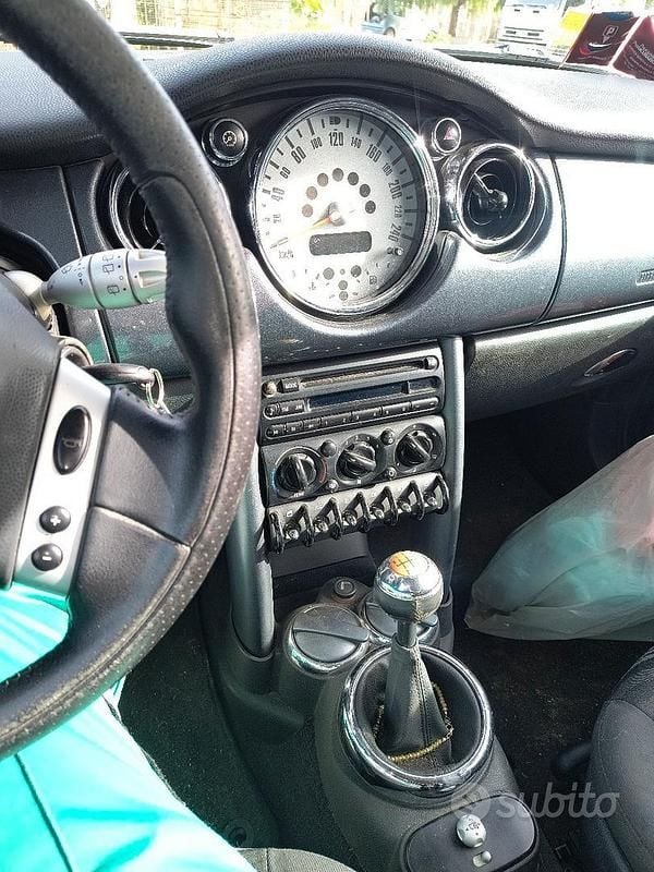 Nero Usata 2004 Mini ONE Utilitaria | 4000 € (Buon prezzo) - Immagine 1/3