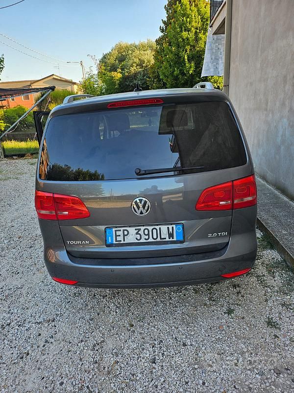Usata VW Touran 2013 Grigio Monovolume