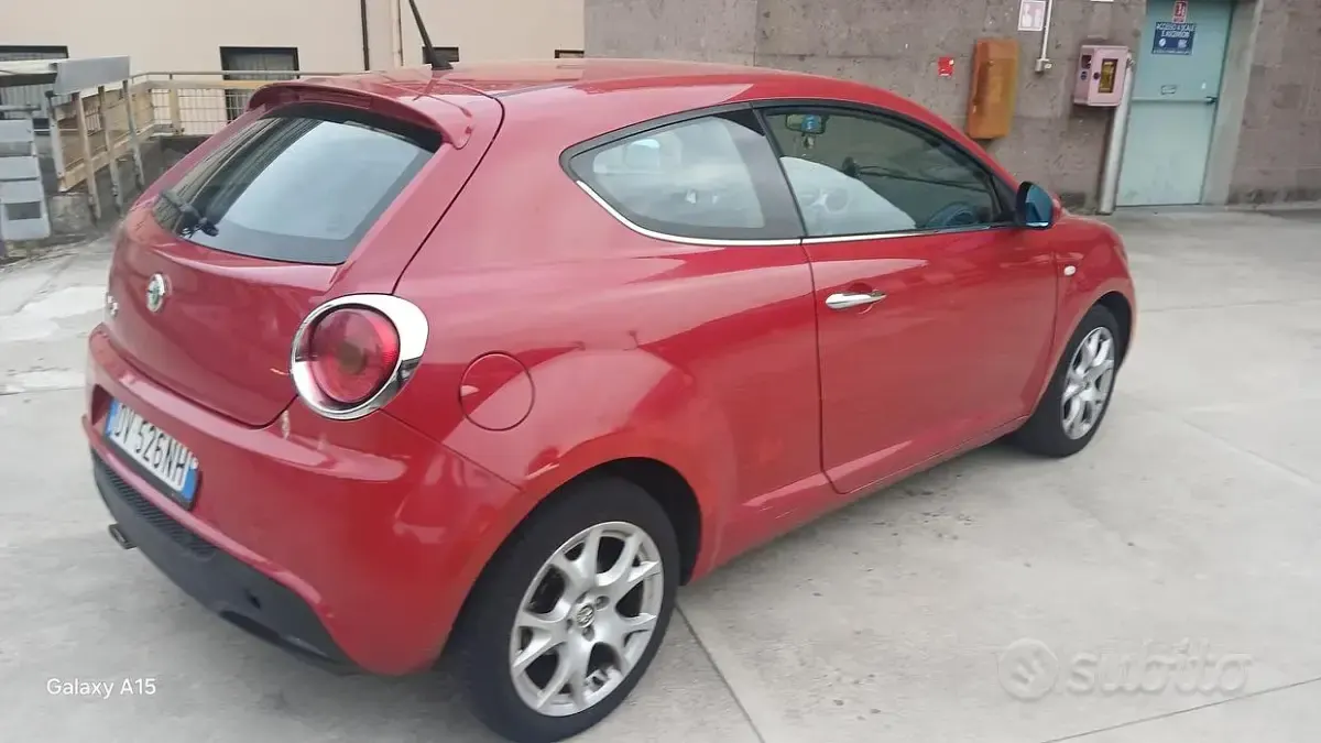 Usata Alfa Romeo MiTo 79 CV (58 kW) 2009 Rosso Utilitaria