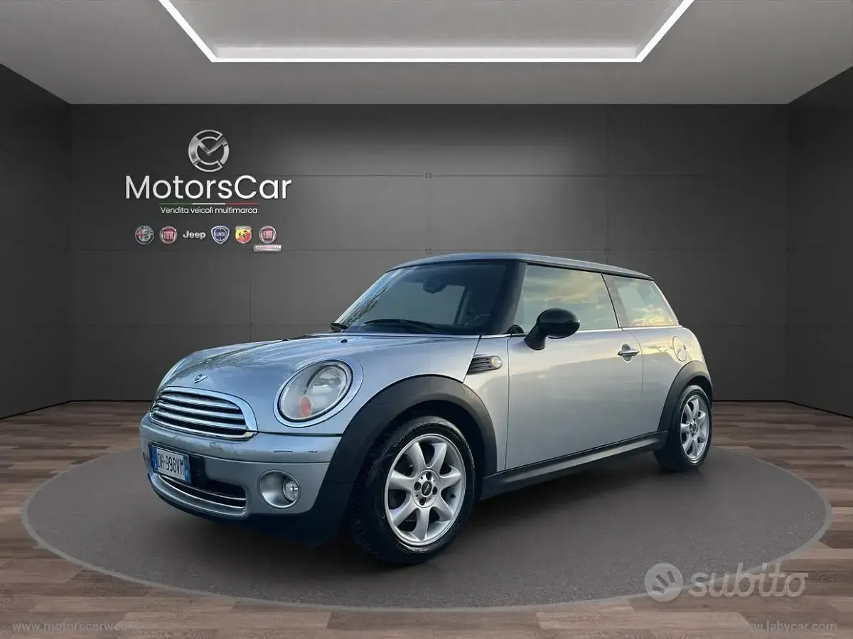 Begagnad Mini ONE Chili 95 HK (69 kW) 2007 Grå Halvkombi