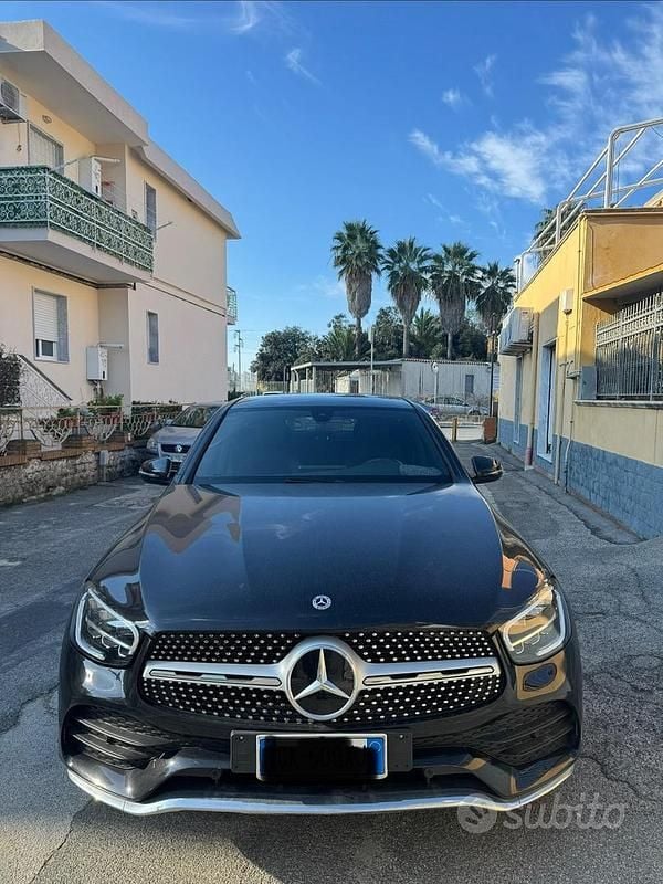 Usata Mercedes GLC220 Premium Plus 194 CV (142 kW) 2022 Nero SUV