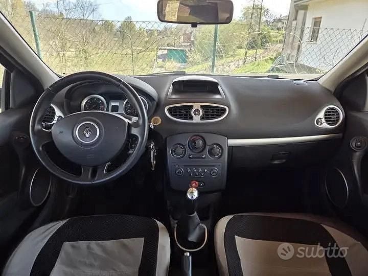 Usata Renault Clio III 85 CV (62 kW) 2006 Nero Berlina