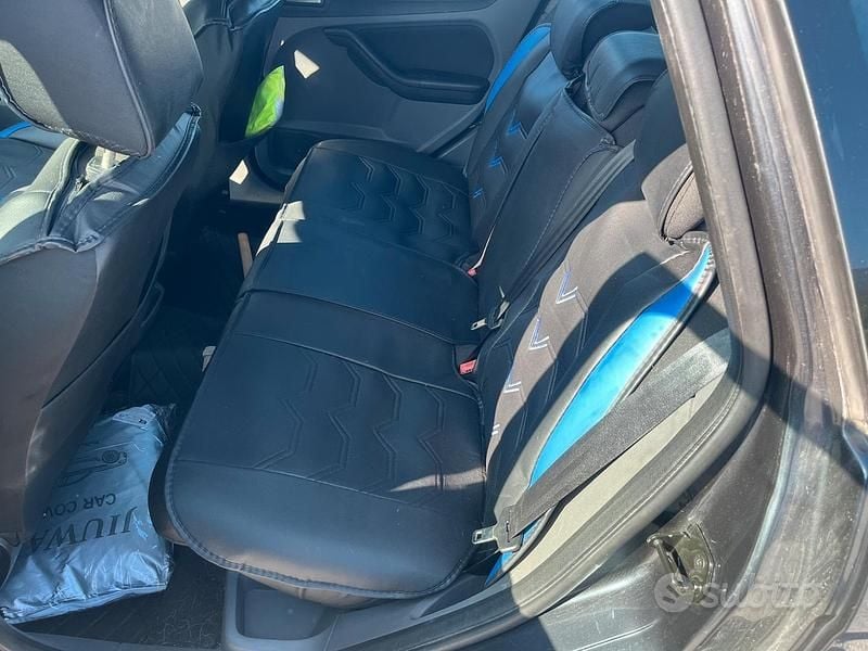 Usata Ford Focus 90 CV (66 kW) 2010 Station wagon