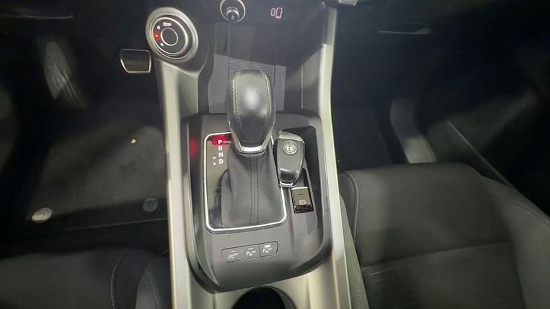 Käytetty Alfa Romeo Tonale Sprint 131 HP (96 kW) 2024 Harmaa Katumaasturi