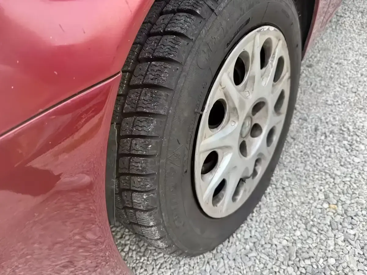 Usata Alfa Romeo 147 116 CV (85 kW) 2002 Rosso Utilitaria