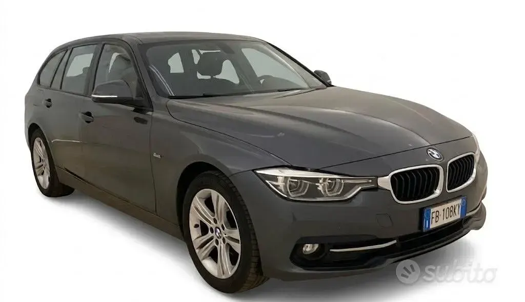 Usata BMW 318 Sport Line 150 CV (110 kW) 2015 Grigio Station wagon