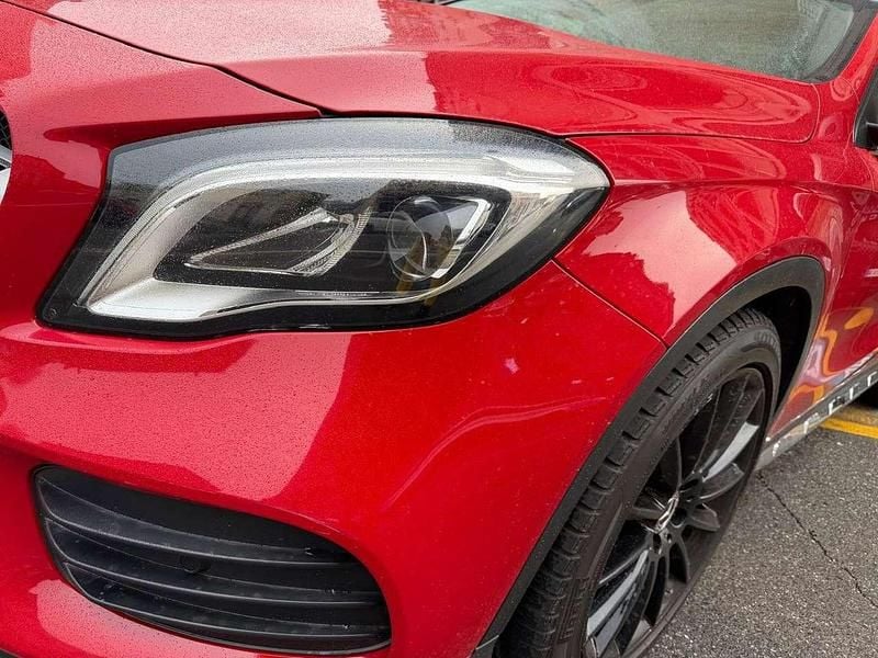 Usata Mercedes GLA200 156 CV (114 kW) 2020 Rosso SUV