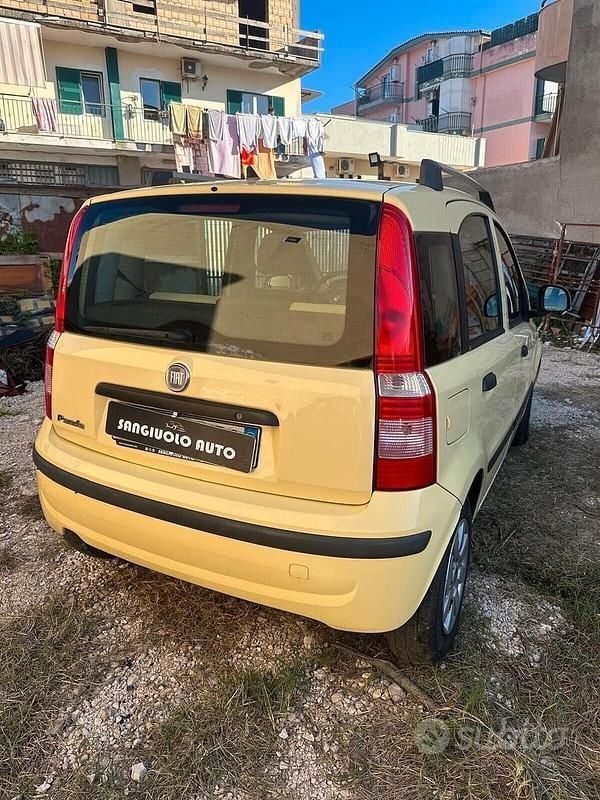 Usata Fiat Panda Dynamic 54 CV (39 kW) 2010 Giallo Utilitaria