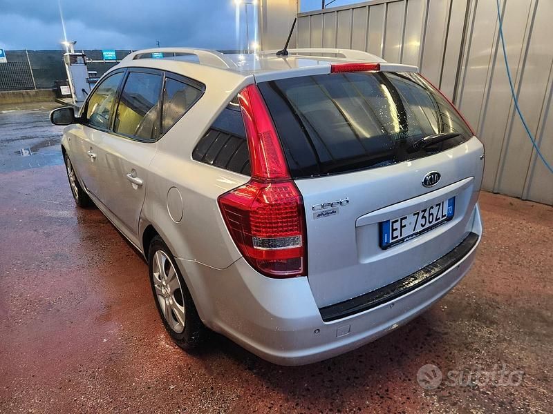 Usata Kia Ceed Sportswagon EX 115 CV (84 kW) 2011 Grigio Station wagon