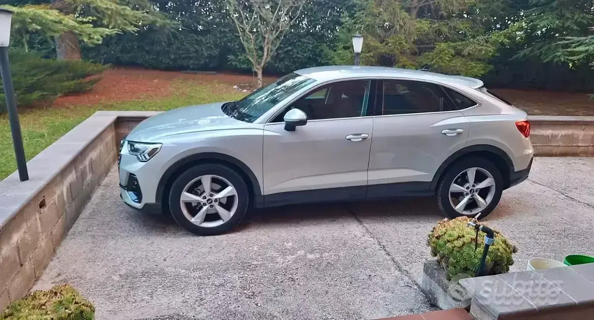 Usata Audi Q3 Sportback Business Plus 150 CV (110 kW) 2022 Grigio SUV