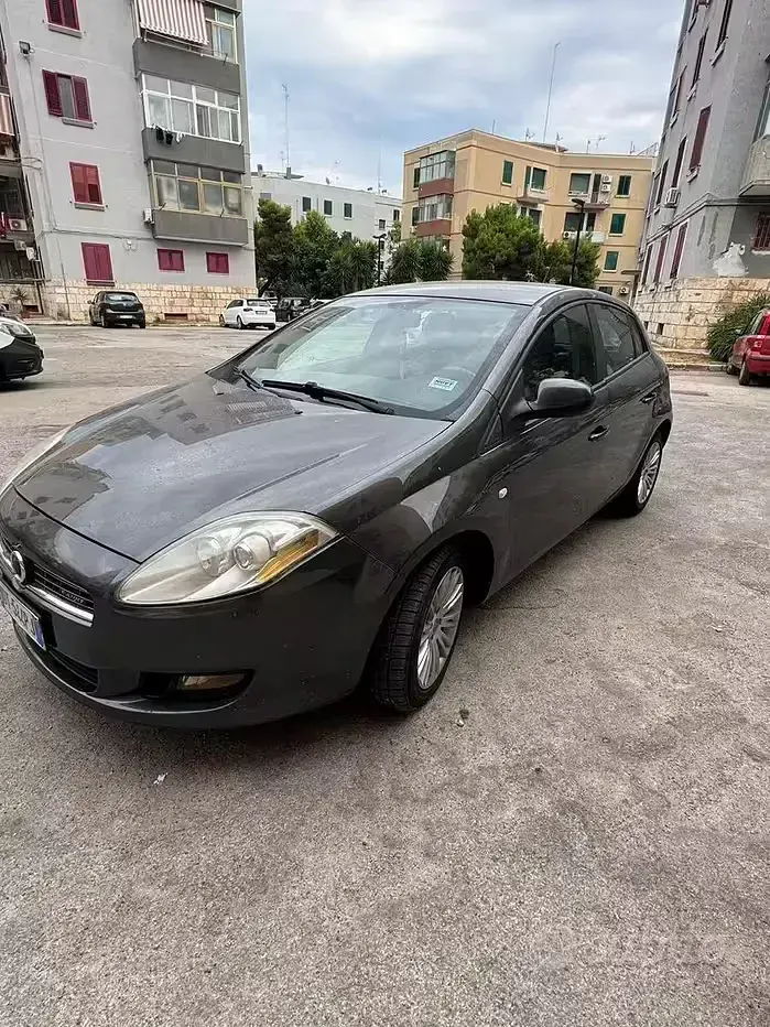Usata Fiat Bravo 105 CV (77 kW) 2008 Grigio Utilitaria