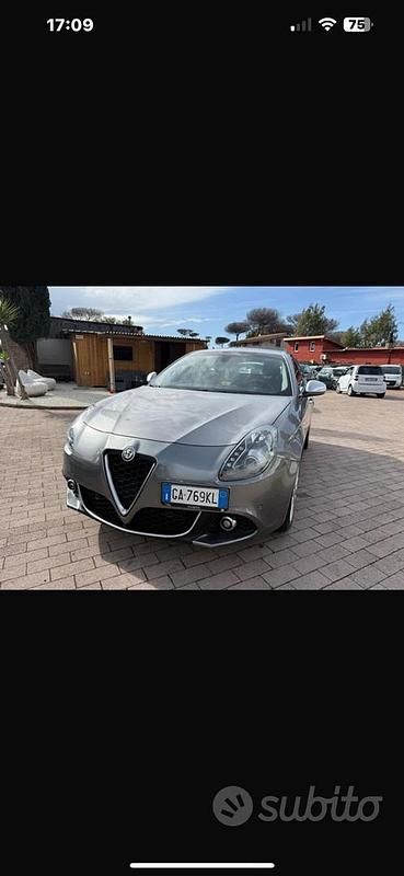 Grigio Usata 2020 Alfa Romeo Giulietta Due volumi | 13.400 € (Ottimo prezzo) - Immagine 1/4