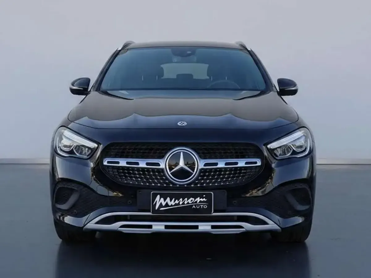 Usata Mercedes GLA250 160 CV (117 kW) 2021 Nero met. SUV