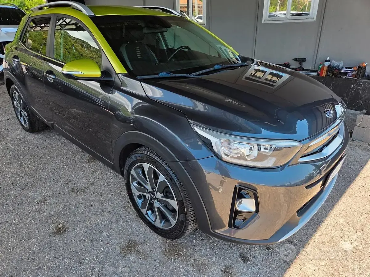 Usata Kia Stonic 110 CV (80 kW) 2018 Nero SUV