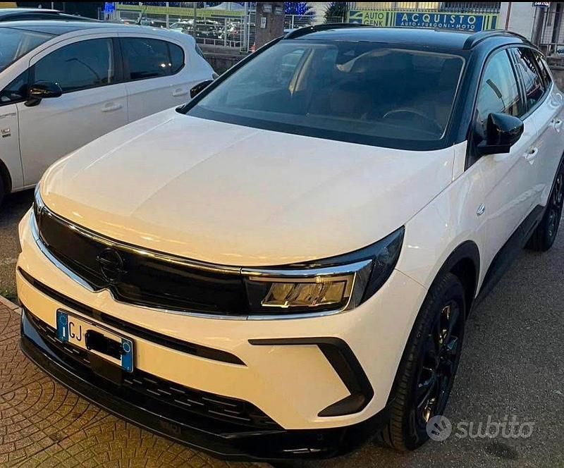 Usata Opel Grandland X GS Line 131 CV (96 kW) 2022 Bianco SUV