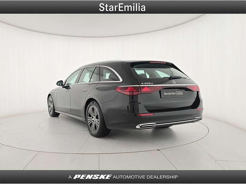 Usata Mercedes E200 Advanced 204 CV (150 kW) 2025 Nero Station wagon