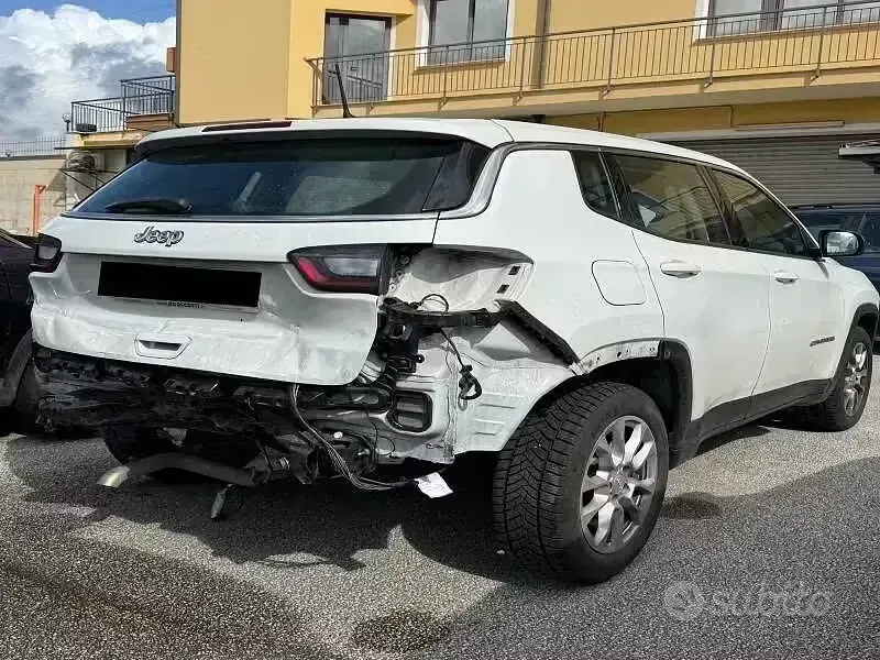 Usata Jeep Compass 131 CV (96 kW) 2022 Bianco SUV