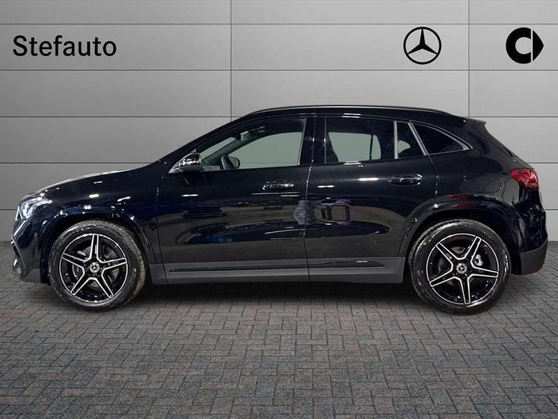 Nuova Mercedes GLA200 AMG line 150 CV (110 kW) 2026 Nero cosmo SUV