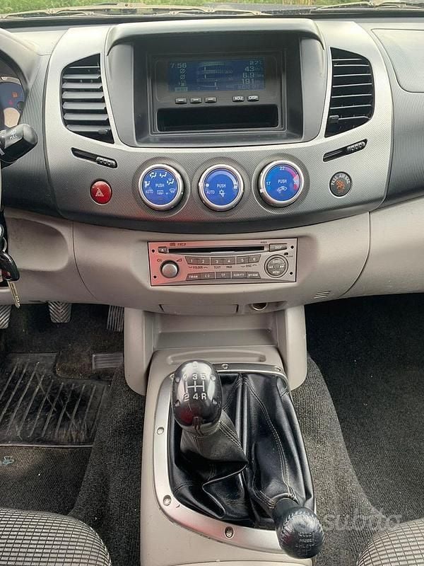 Usata Mitsubishi L200 167 CV (122 kW) 2008 Pick-up