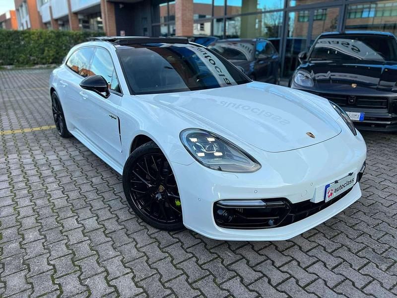 Usata Porsche Panamera S E-Hybrid Sport Turismo 330 CV (242 kW) 2019 Bianco Berlina
