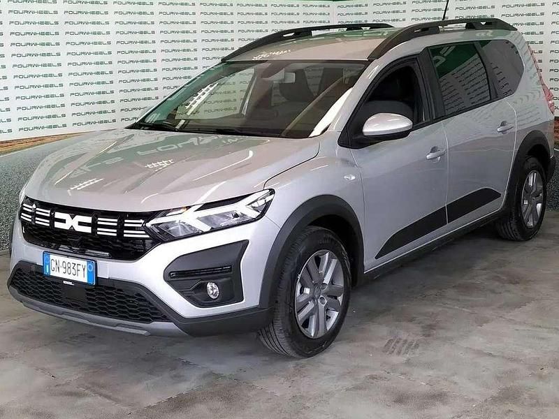 Usata Dacia Jogger Expression 110 CV (80 kW) 2023 Monovolume