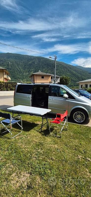 Usata Mercedes Viano 2010 Grigio Monovolume