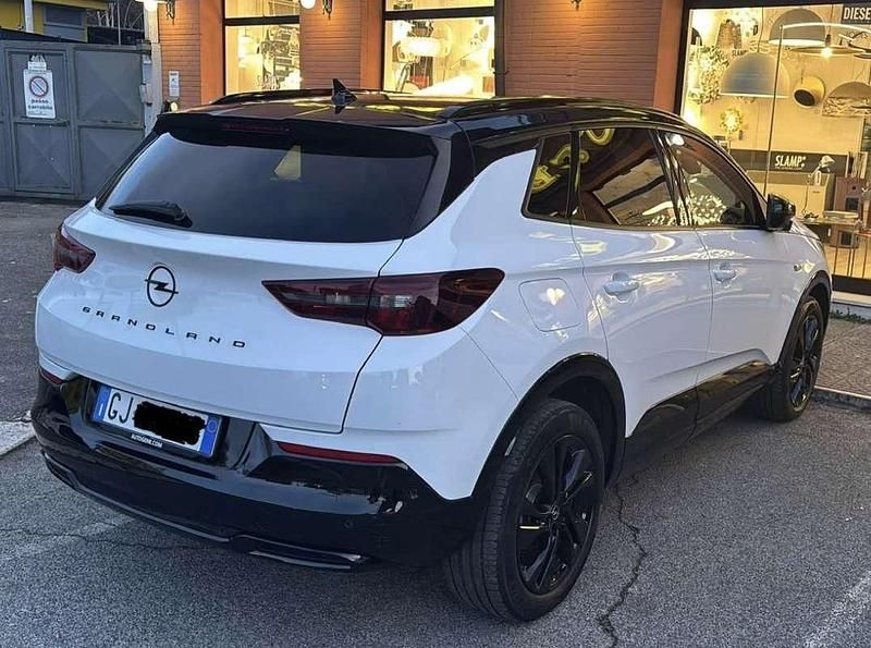 Usata Opel Grandland X GS Line 131 CV (96 kW) 2022 Bianco SUV