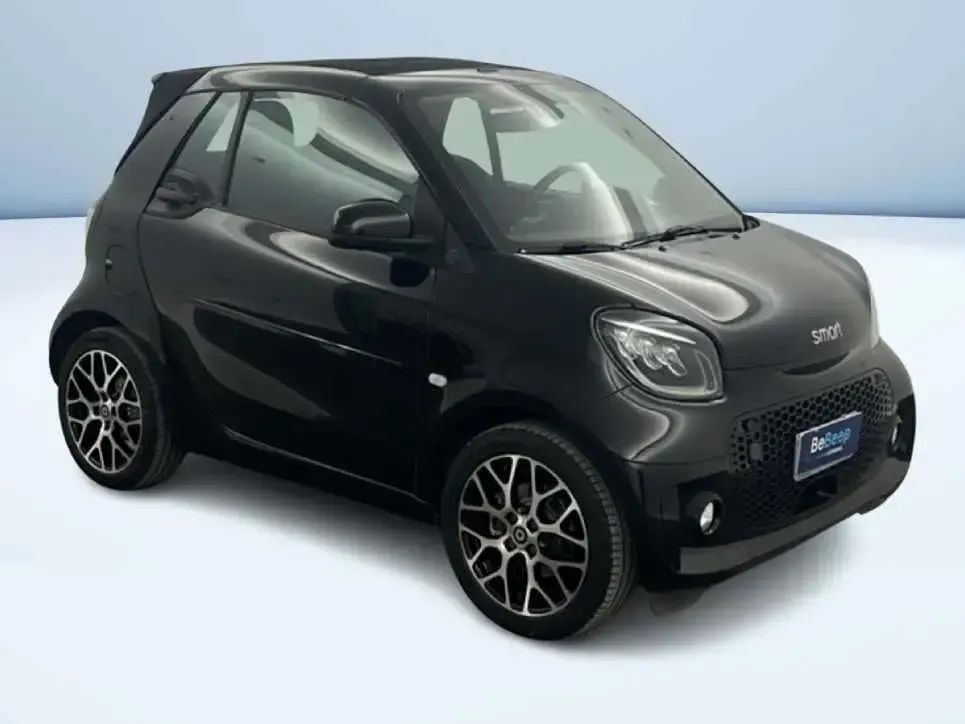 Usata Smart ForTwo Electric Drive Prime 41 kW (56 CV) 2023 Nero Cabrio