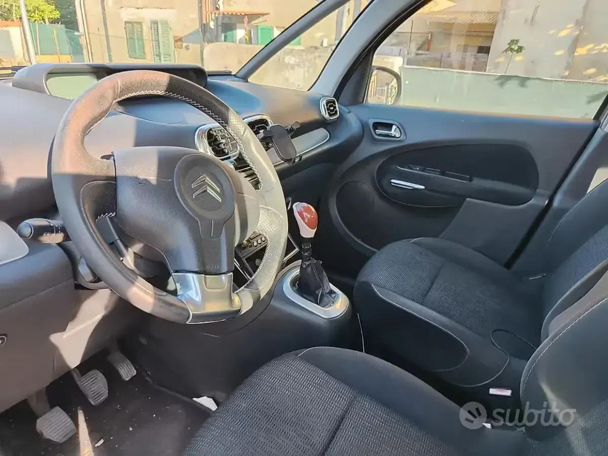 Usata Citroën C3 Picasso Exclusive 95 CV (69 kW) 2011 Grigio Monovolume