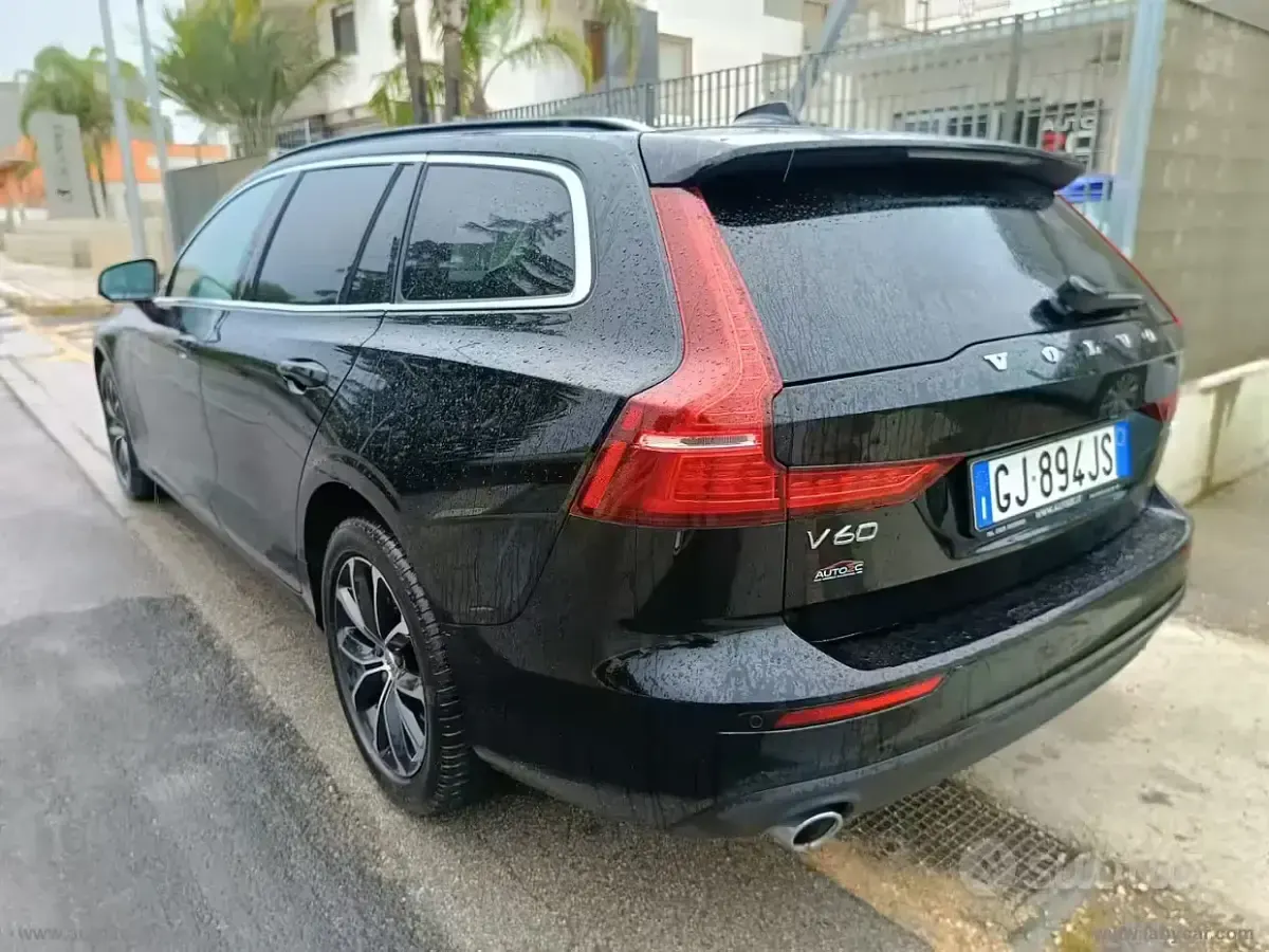Usata Volvo V60 197 CV (144 kW) 2022 Station wagon