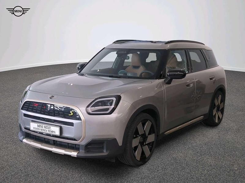 Grigio Usata 2024 Mini Countryman Favoured SUV | 39.500 € (Buon prezzo) - Immagine 1/4