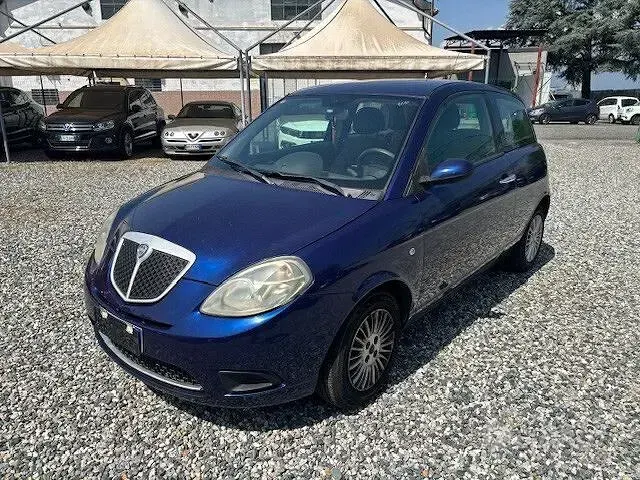 Usata Lancia Ypsilon 60 CV (44 kW) 2007 Blu Utilitaria