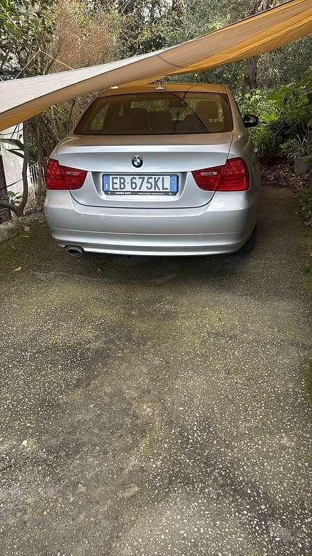 Usata BMW 318 143 CV (105 kW) 2009 Berlina