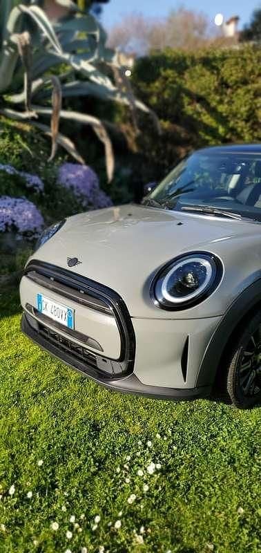 Usata Mini Cooper Essential 136 CV (100 kW) 2022 Grigio Utilitaria