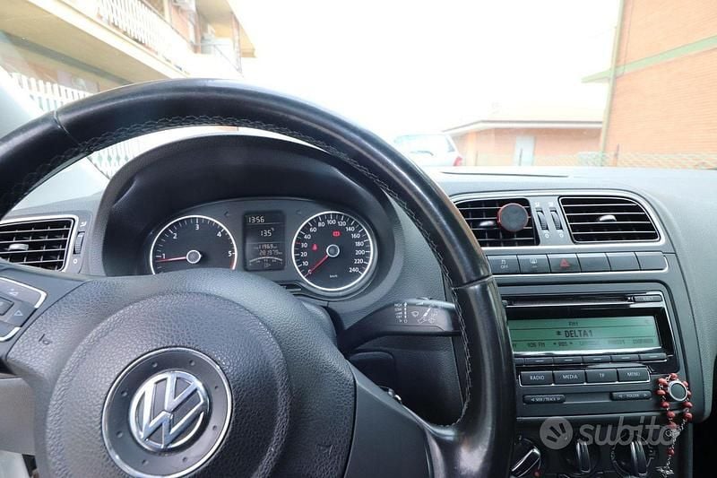 Usata VW Polo 90 CV (66 kW) 2011 Bianco Utilitaria