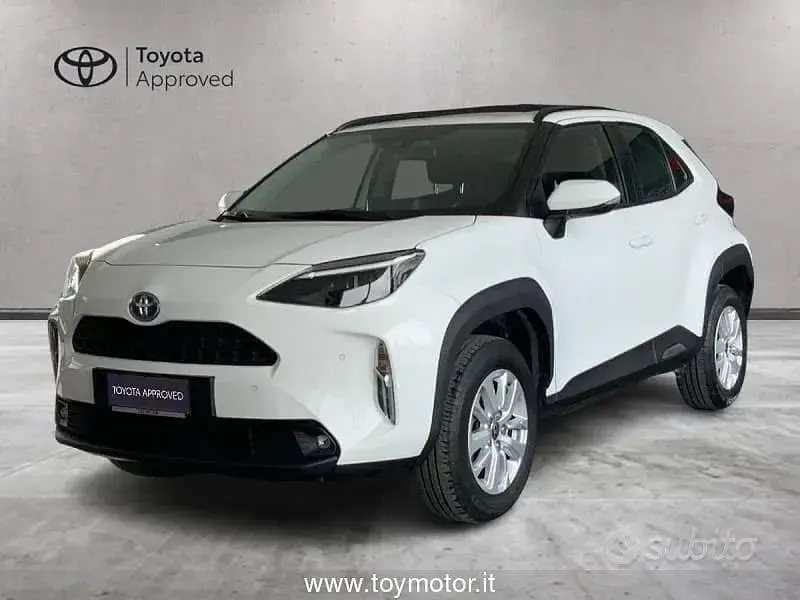 Usata Toyota Yaris Cross Active 116 CV (85 kW) 2023 Bianco SUV