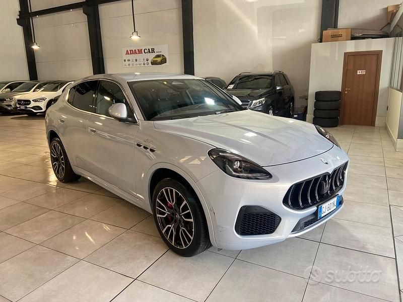 Usata Maserati Grecale GT 300 CV (220 kW) 2022 Argento SUV
