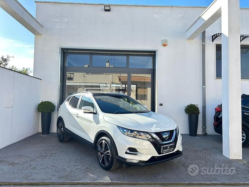 Usata Nissan Qashqai N-Connecta 110 CV (80 kW) 2018 Bianco SUV
