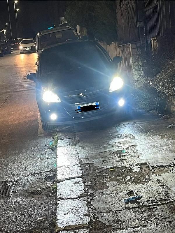 Usata Opel Corsa 75 CV (55 kW) 2008 Nero Berlina