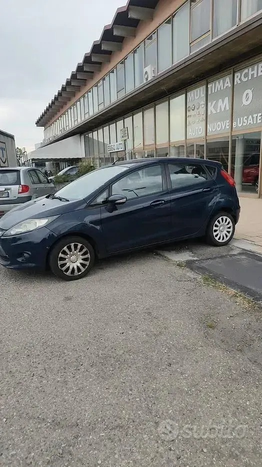 Usata Ford Fiesta 92 CV (67 kW) 2010 Nero Berlina