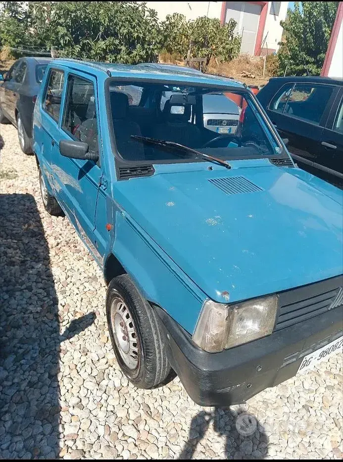 Usata Fiat 750 34 CV (25 kW) 1989 Berlina