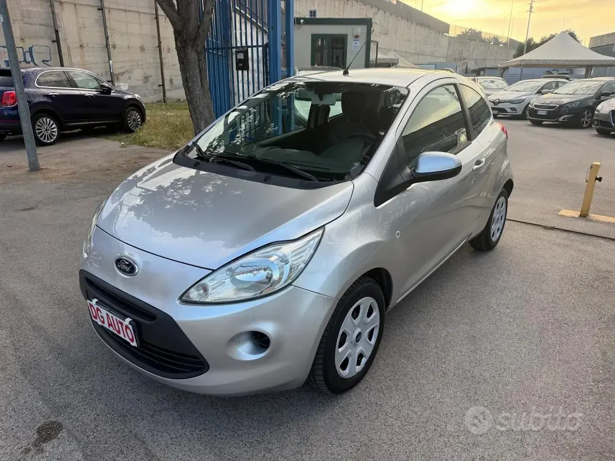 Usata Ford Ka 69 CV (50 kW) 2014 Grigio Berlina