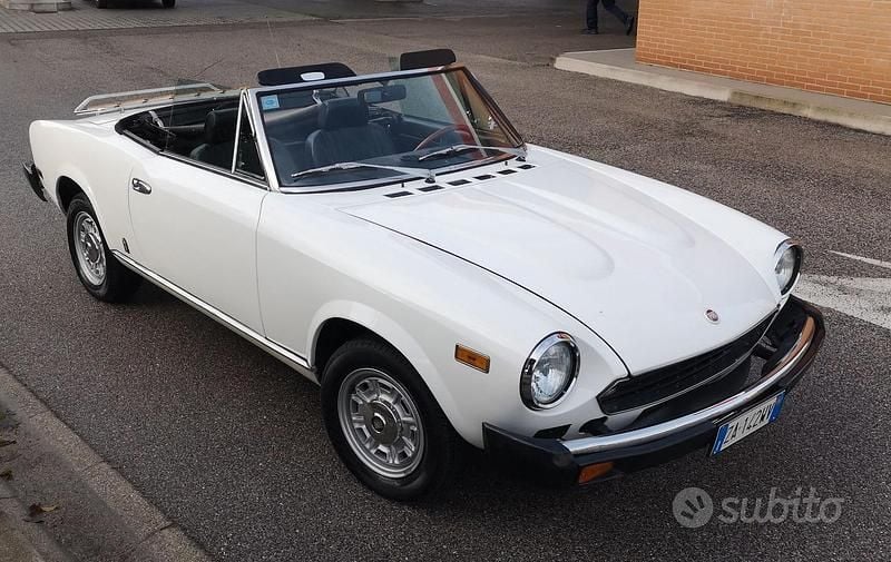 Usata Fiat 124 Spider 1970 Bianco Cabrio