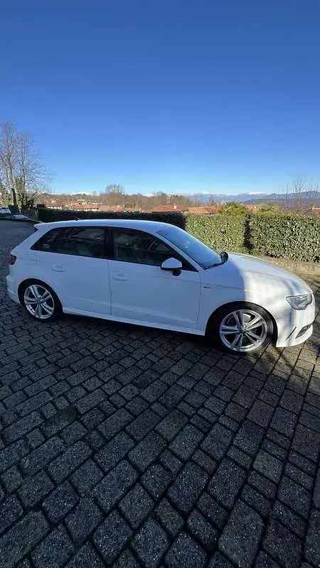 Usata Audi A3 S-Line 150 CV (110 kW) 2013 Bianco Berlina