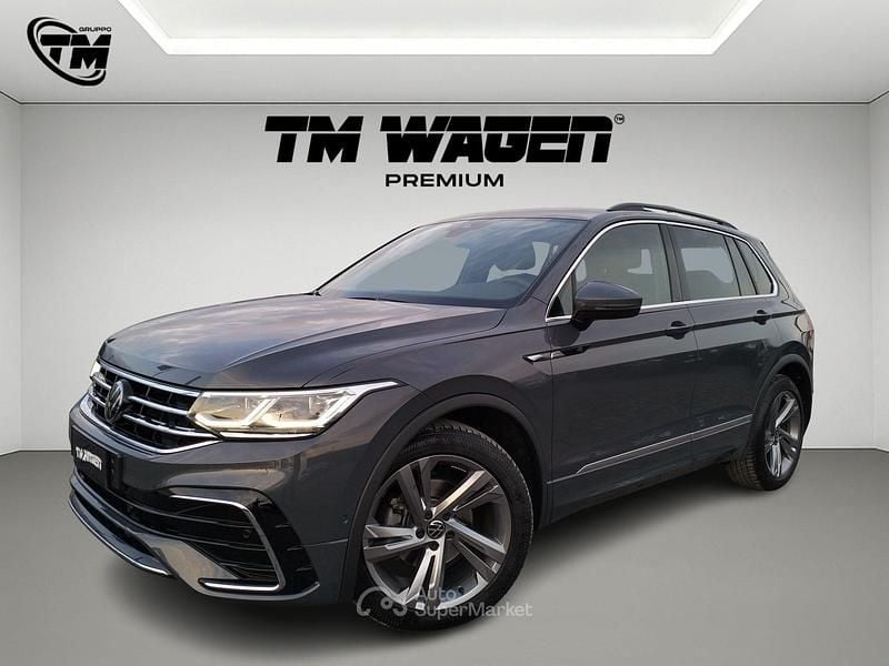 Usata VW Tiguan R-line 150 CV (110 kW) 2024 Argento SUV