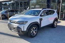 Bianco ghiaccio Nuova 2025 Dacia Duster Expression SUV | 21.200 € (Buon prezzo) - Immagine 1/3